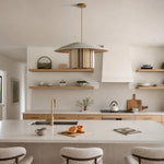 Cargar imagen en el visor de la Galería, Woven pendant lamp in a natural living room
