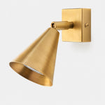 Załaduj obraz do przeglądarki galerii, Single-head brass adjustable cone wall lamp on square backplate