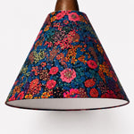 Carica l'immagine nella visualizzazione Galleria, Close-up of dense botanical Liberty fabric texture and finished shade edge