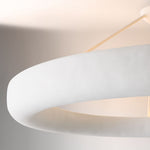 Charger l'image dans le visualiseur de la galerie, Plafonnier Halo à texture plâtre Plara – Lampe de plafond anneau moderne pour salon et salle à manger