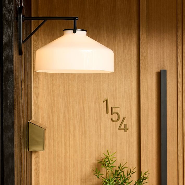 Hanton Minimalist Outdoor Wall Light - Matte Metal Industrial Sconce