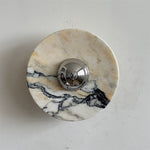 Bild in die Galerieansicht laden, Calacatta Marmor Wandleuchte