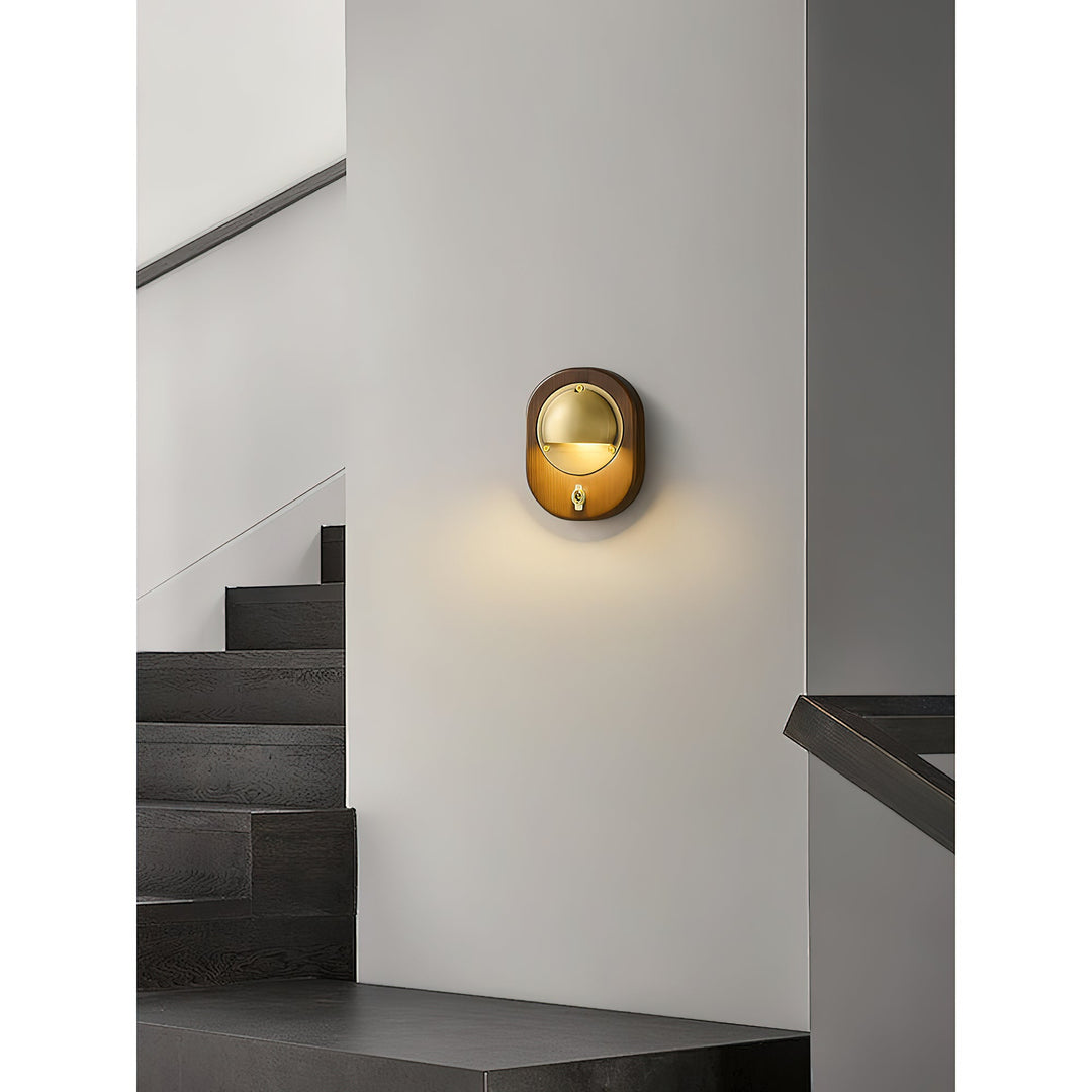 Lampa ścienna Alfi