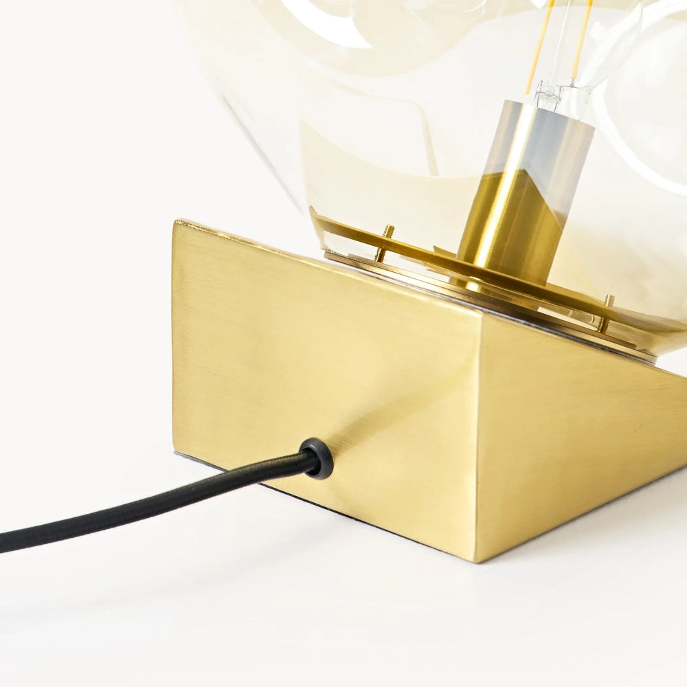 Glissora glazen tafellamp – zachte sculpturale glazen vorm voor woonkamer of slaapkamer