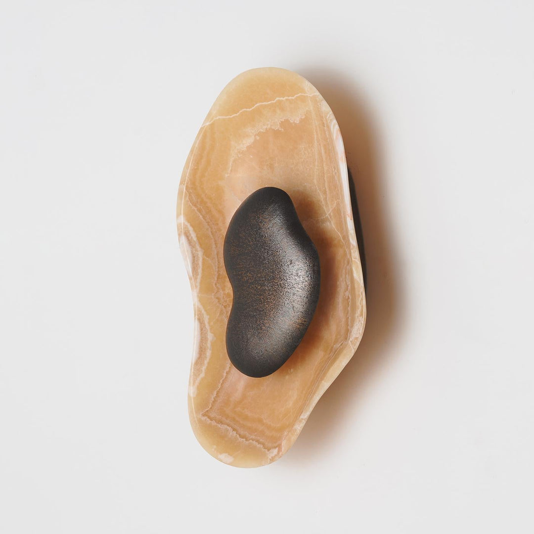Oyster Hammerschlag Onyx Wandleuchte