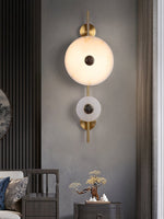 Bild in die Galerieansicht laden, Alabaster Eclipse Wandleuchte