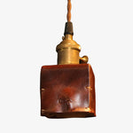 Cargar imagen en el visor de la Galería, Hand-Shaped Leather Pendant Light