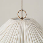 Cargar imagen en el visor de la galería, Lámpara colgante Blossine de lino con borde ondulado - Pantalla en capas y dosel de metal rústico a moderno