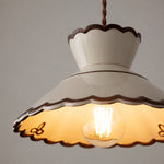 Cargar imagen en el visor de la Galería, French Vintage Scalloped Ceramic Pendant Light 11