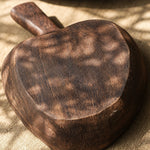 Afbeelding laden in galerijweergave, Raised apple-shaped rim detail