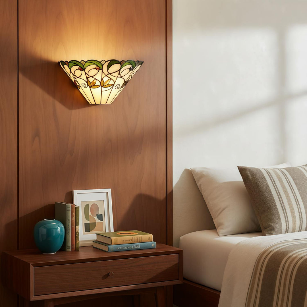 TF Jamelia Jugendstil-Wandleuchte mit facettiertem Glasschirm – Metall-Glas-Leuchte für Flur oder Schlafzimmer