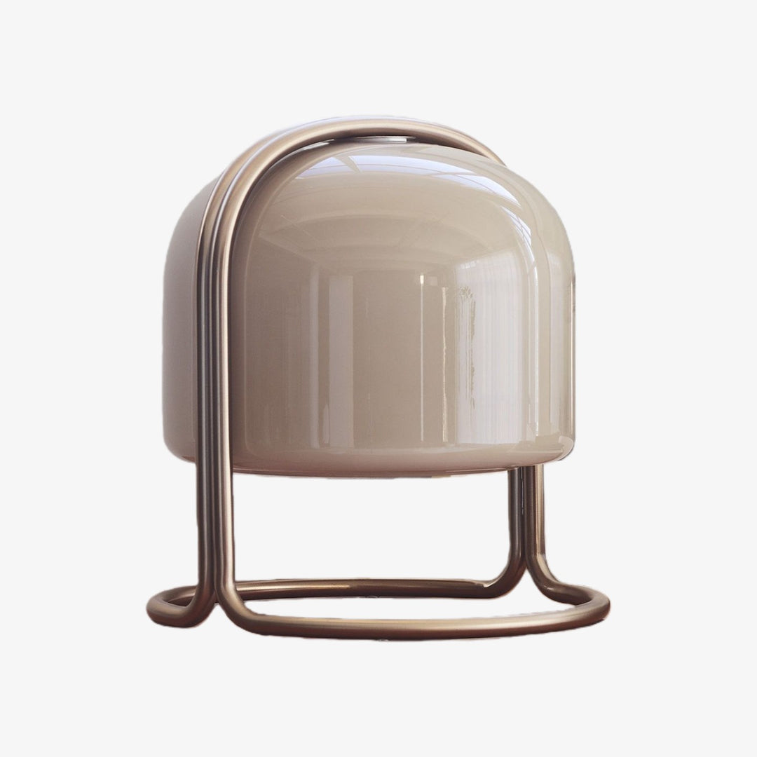 Nera Tafellamp – Elegante Gebogen Glazen Kap – Metalen Frame Stijl voor Woonkamer of Slaapkamer